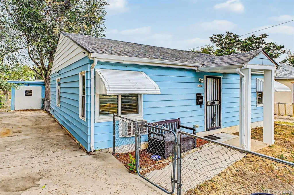 1343 Havana Street Aurora CO 80010