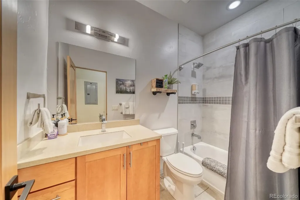 129 W Sackett Avenue Salida CO 81201