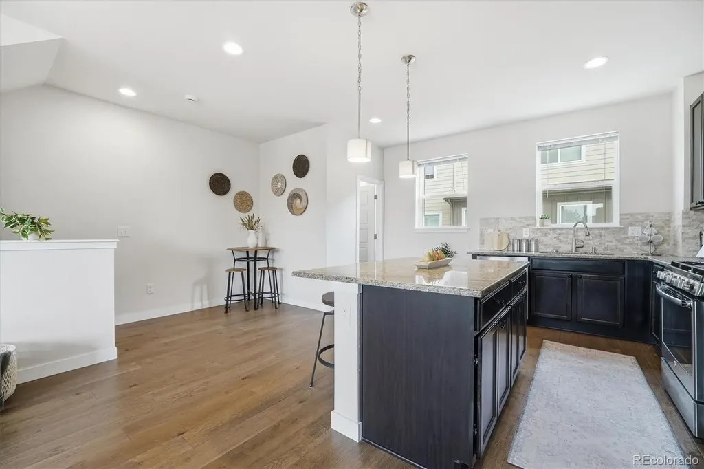 704 E Hinsdale Avenue Littleton CO 80122