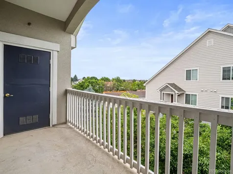 1821 S Dunkirk Street Aurora CO 80017