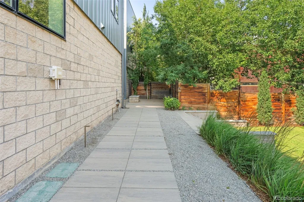 2627 18th Street Denver CO 80211