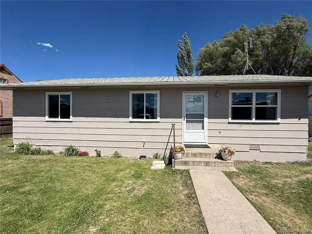 608 Broadway Avenue La Jara CO 81140