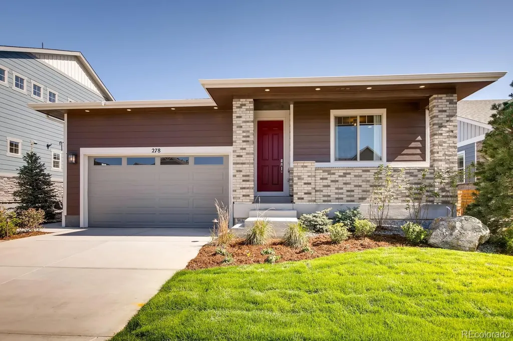 46430 Heritage Avenue Bennett CO 80102