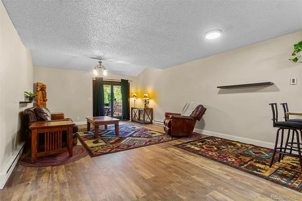 123 Burgundy Circle Silverthorne CO 80498