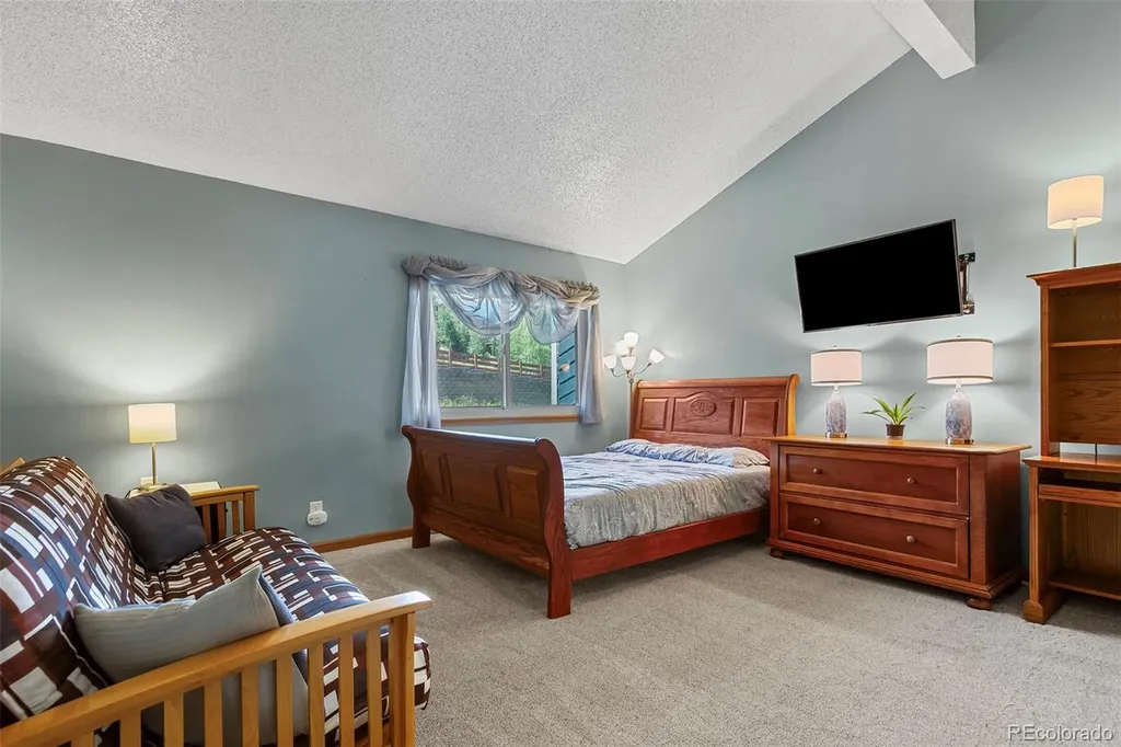 123 Burgundy Circle Silverthorne CO 80498