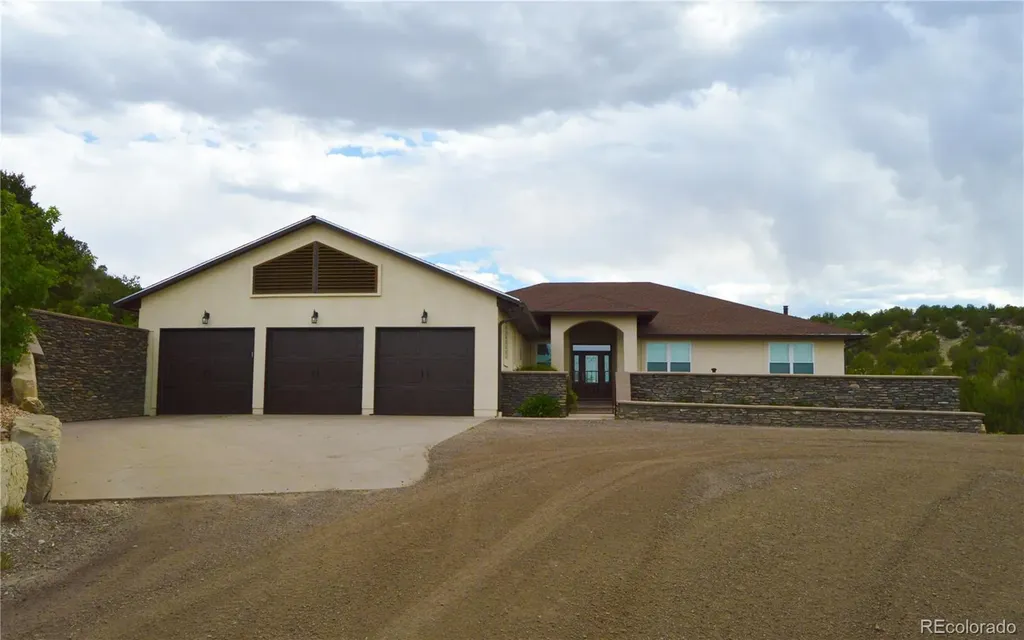 7791 Pine Bluff Dr. W Pueblo CO 81004
