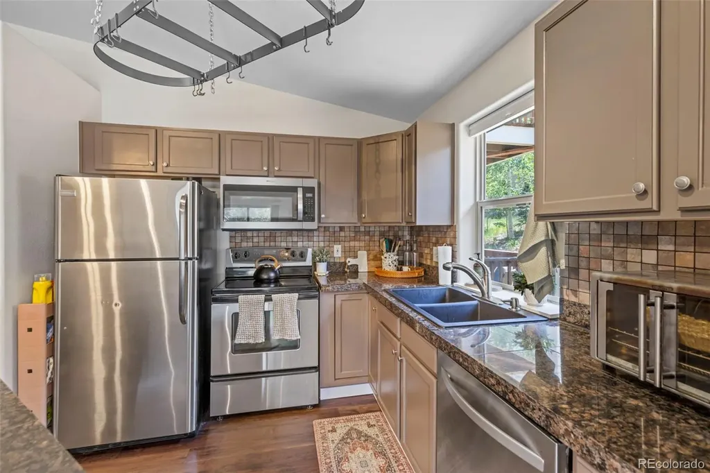 140 Wildernest Court Silverthorne CO 80498