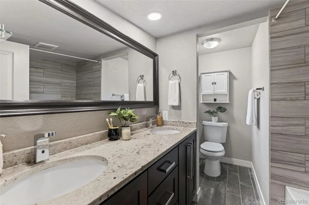 2085 Fenton Street Edgewater CO 80214