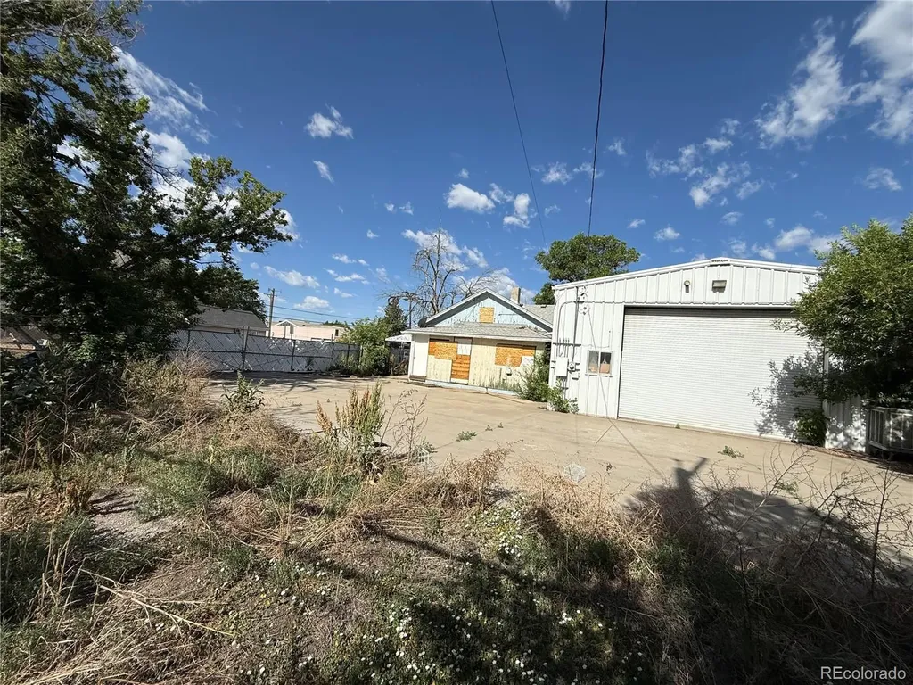 2292 S Delaware Street Denver CO 80223