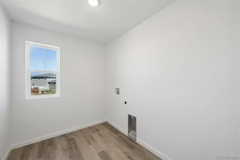4152 N Hayleyville Street Aurora CO 80019