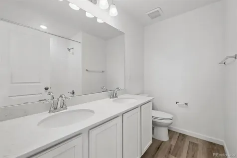 4152 N Hayleyville Street Aurora CO 80019