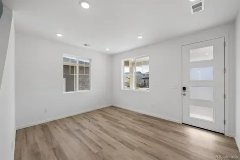 4152 N Hayleyville Street Aurora CO 80019
