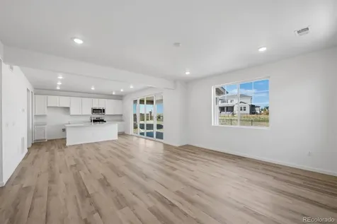 4152 N Hayleyville Street Aurora CO 80019