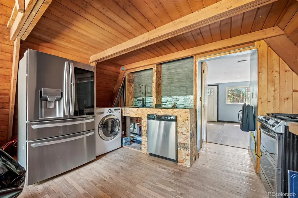 10275 Dowdle Drive Golden CO 80403