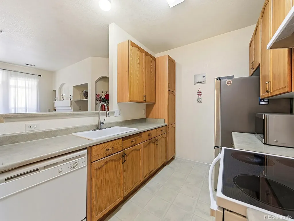 14261 E 1st Drive Aurora CO 80011