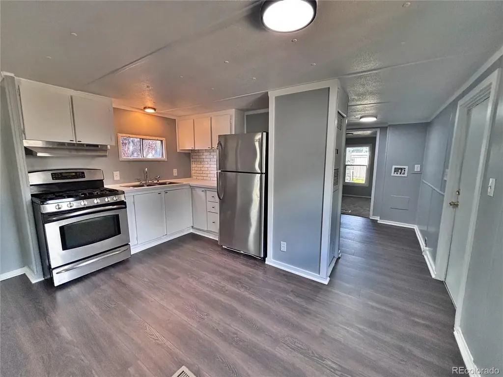 220 Mount View Lane Colorado Springs CO 80907