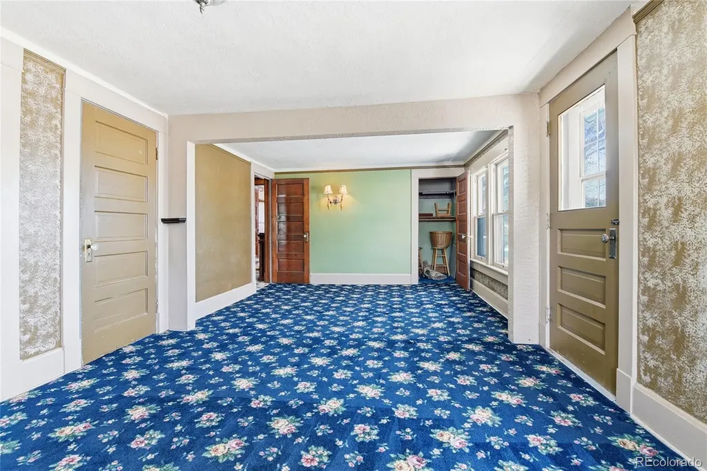 9490 Spruce Mountain Road Larkspur CO 80118