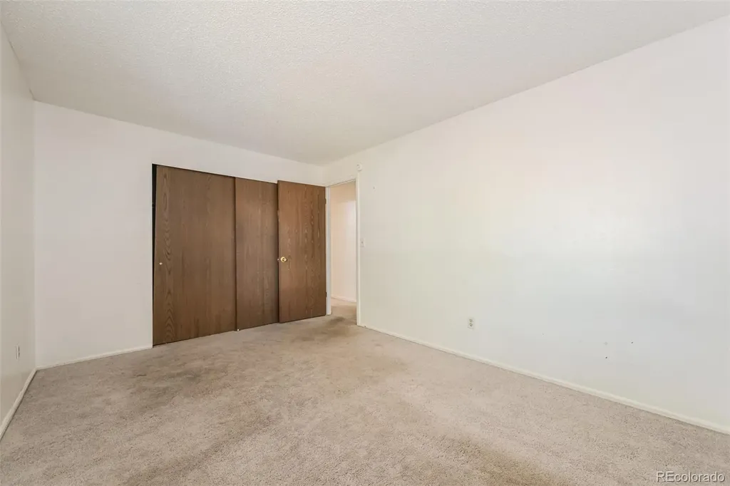 1140 S Kittredge Street Aurora CO 80017