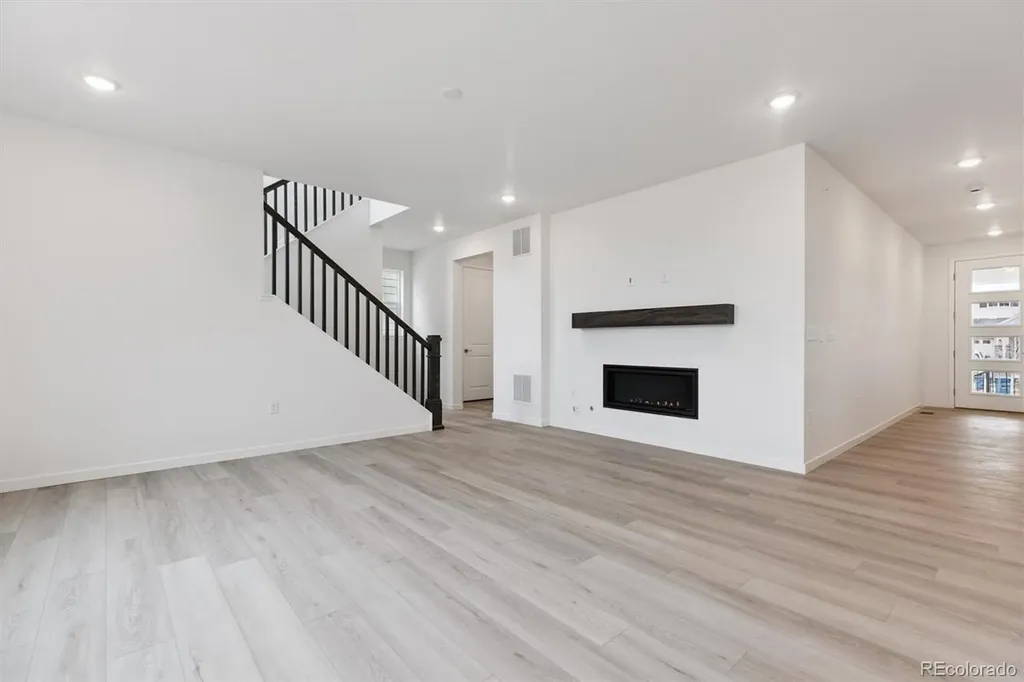 2144 S Ider Way Aurora CO 80018