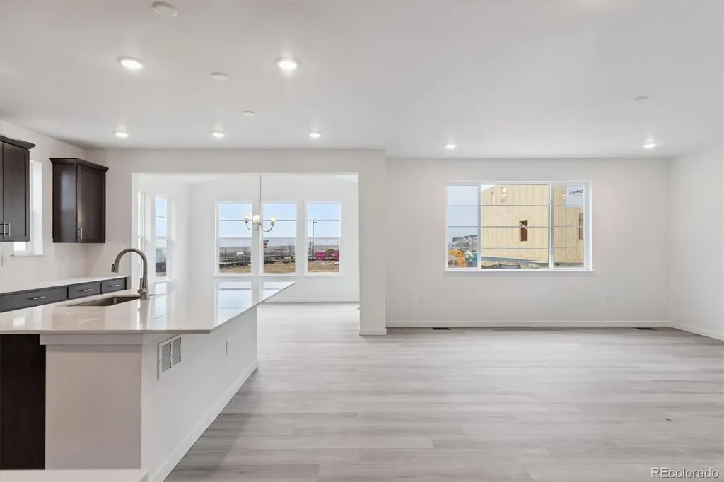 2144 S Ider Way Aurora CO 80018