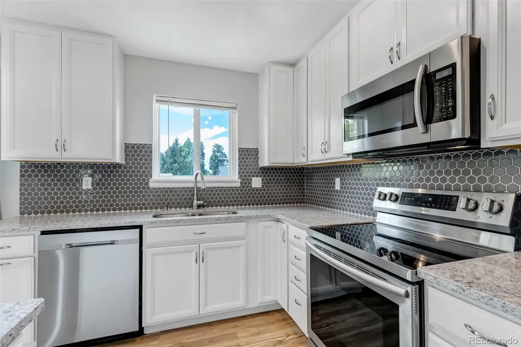 1589 S Lewiston Street Aurora CO 80017