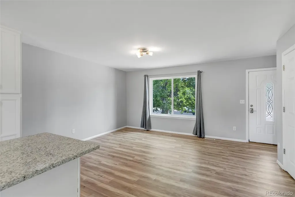 1589 S Lewiston Street Aurora CO 80017