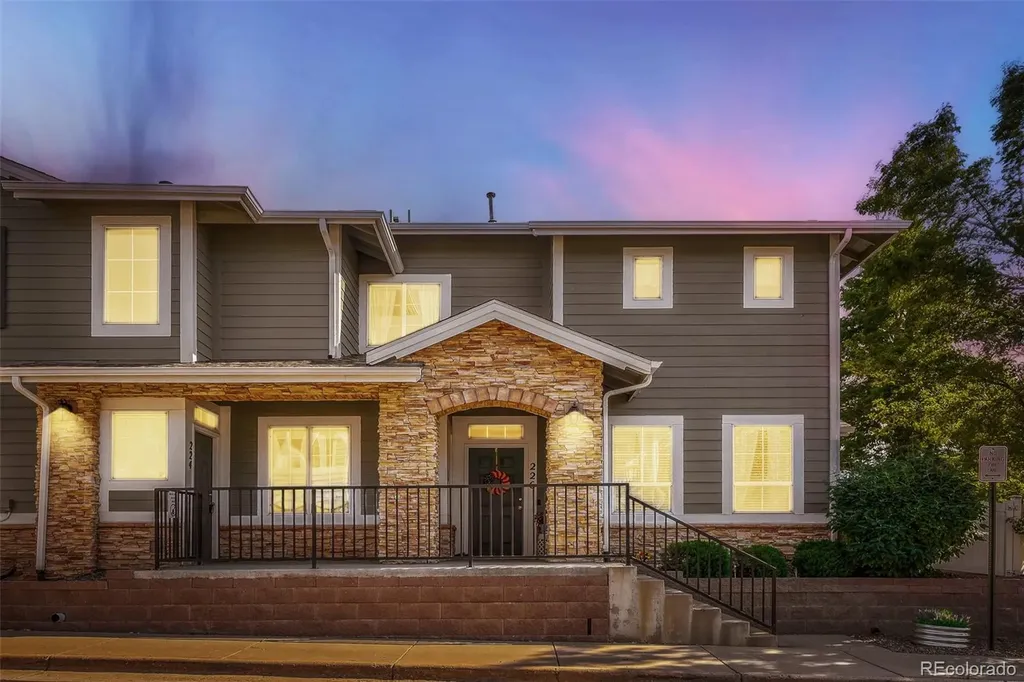 226 Whitehaven Circle Littleton CO 80129