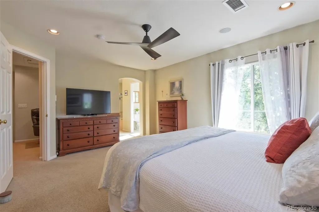 226 Whitehaven Circle Littleton CO 80129