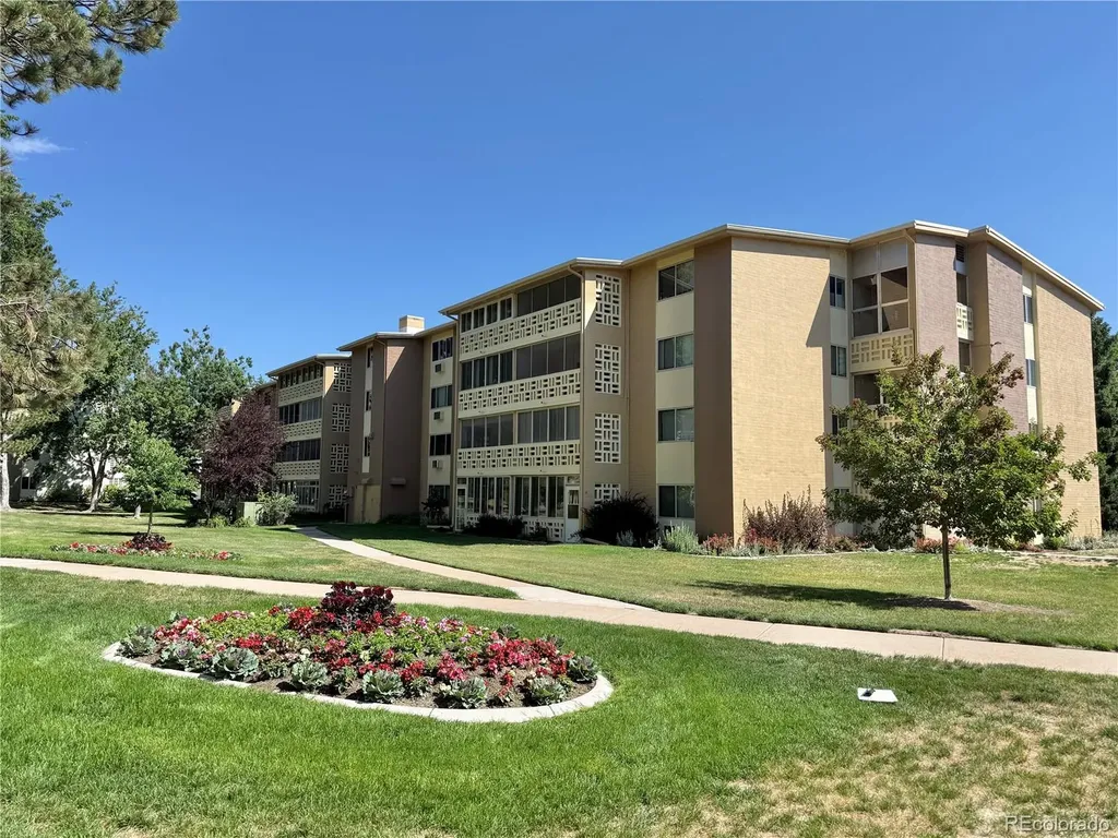 715 S Alton Way Denver CO 80247