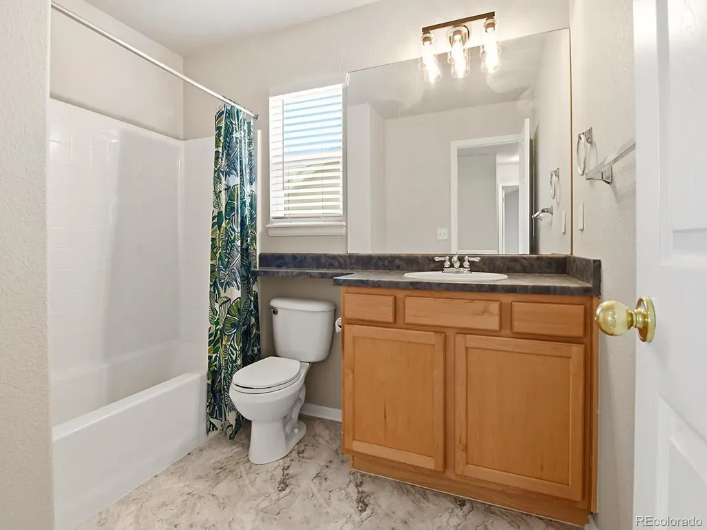 3261 E 102nd Court Denver CO 80229