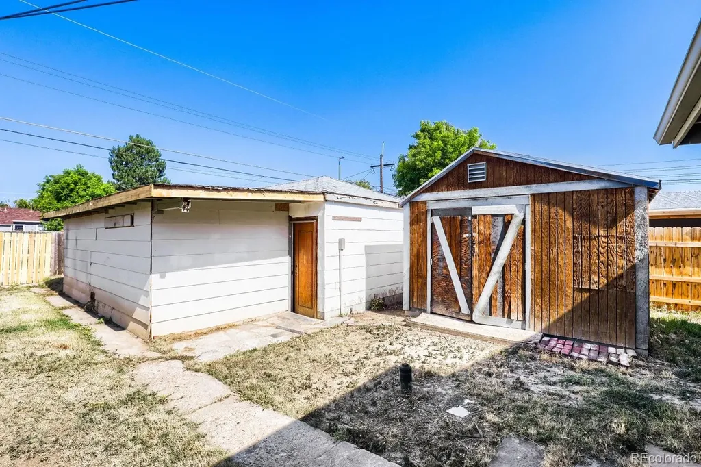 1273 Moline Street Aurora CO 80010