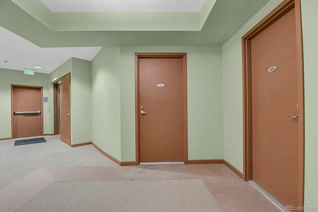 15475 Andrews Drive Denver CO 80239