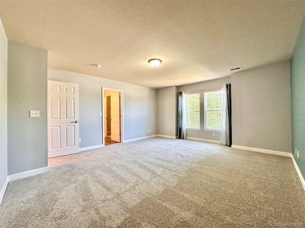 11833 Oak Hill Way Commerce City CO 80640