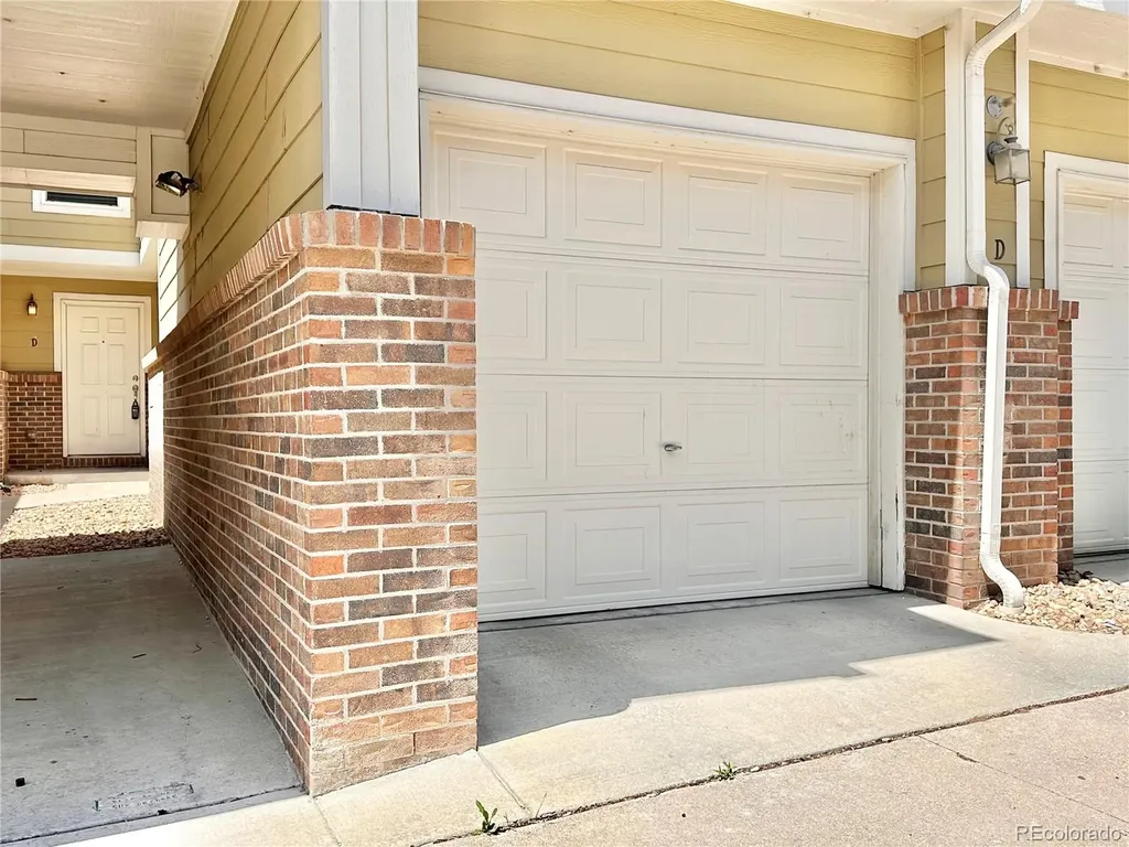 11833 Oak Hill Way Commerce City CO 80640