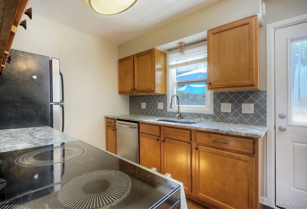 5656 S Elmwood Street Littleton CO 80120