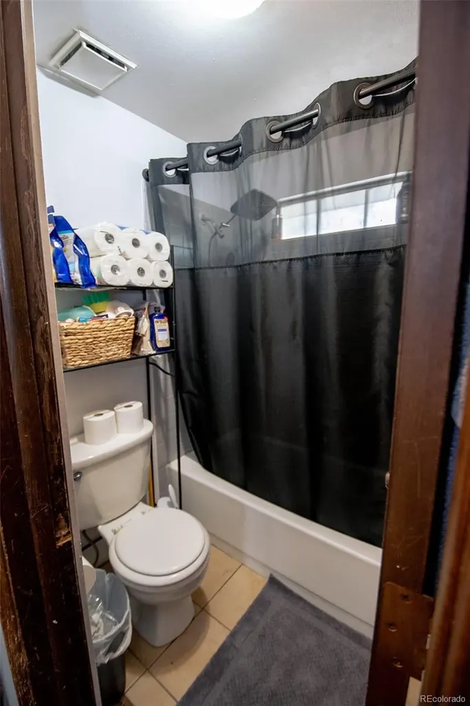 2061 S Helena Street Aurora CO 80013