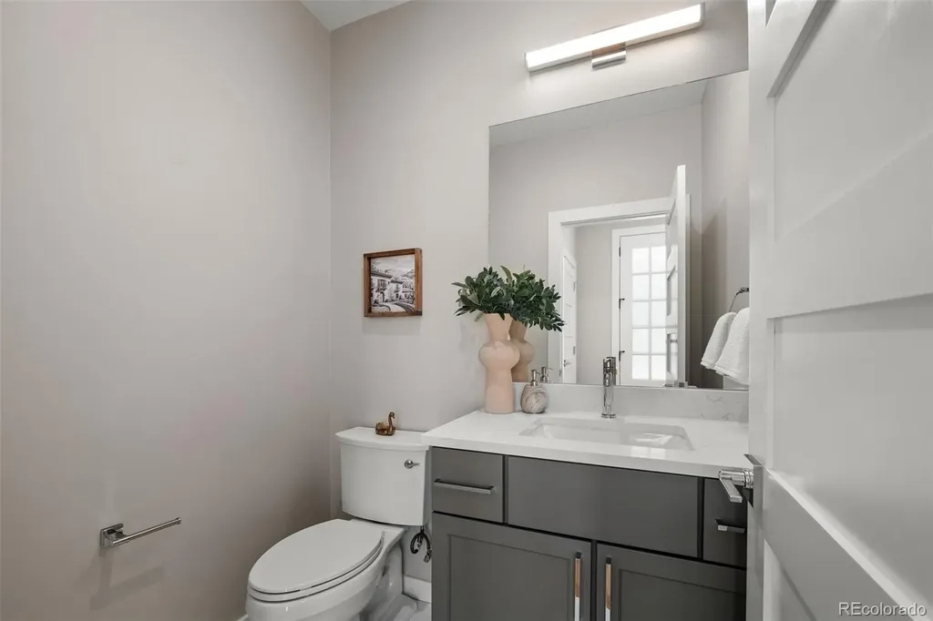 1243 Newton Street Denver CO 80204