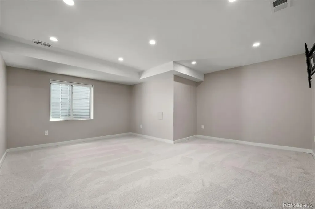 1243 Newton Street Denver CO 80204