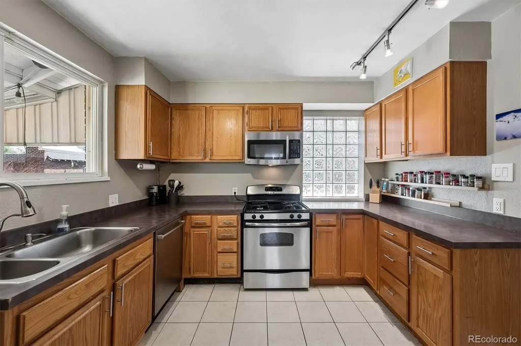 3154 N Columbine Street Denver CO 80205