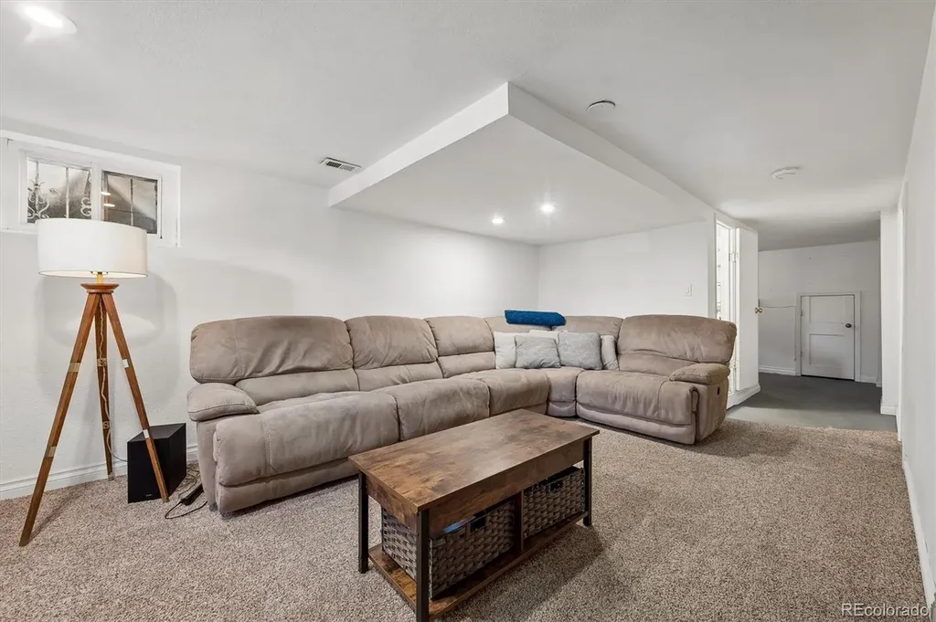 3154 N Columbine Street Denver CO 80205