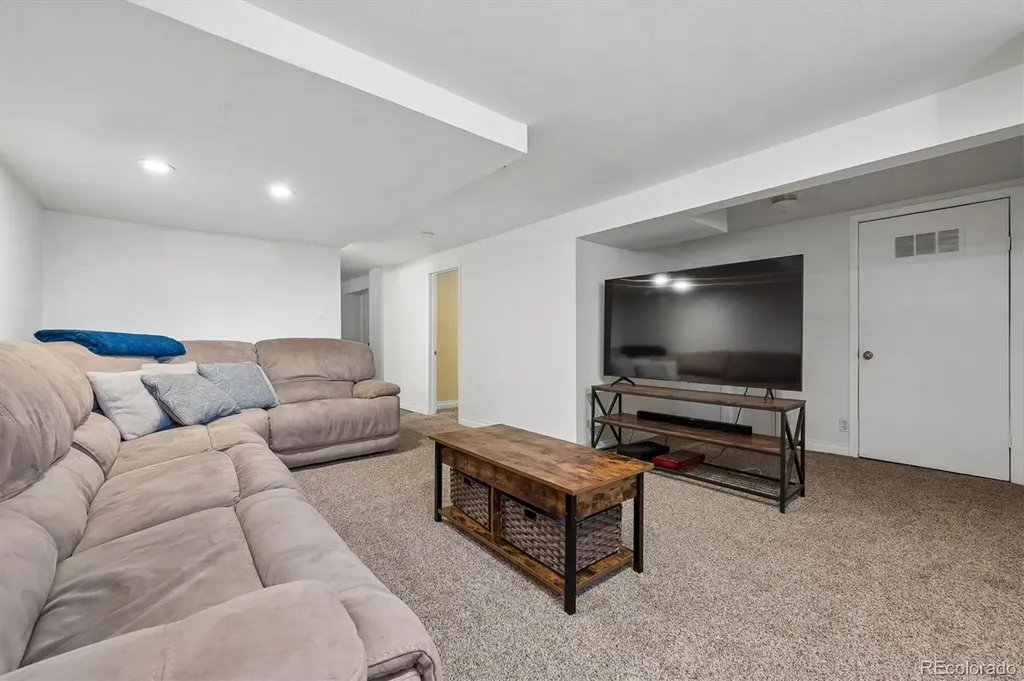 3154 N Columbine Street Denver CO 80205