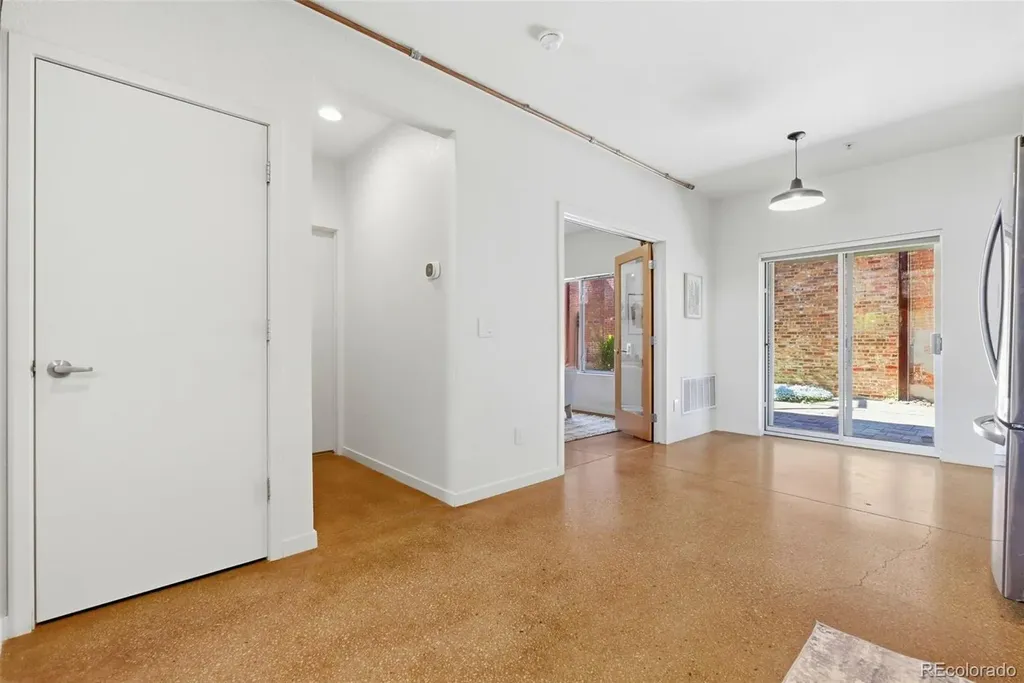 3033 Blake Street Denver CO 80205