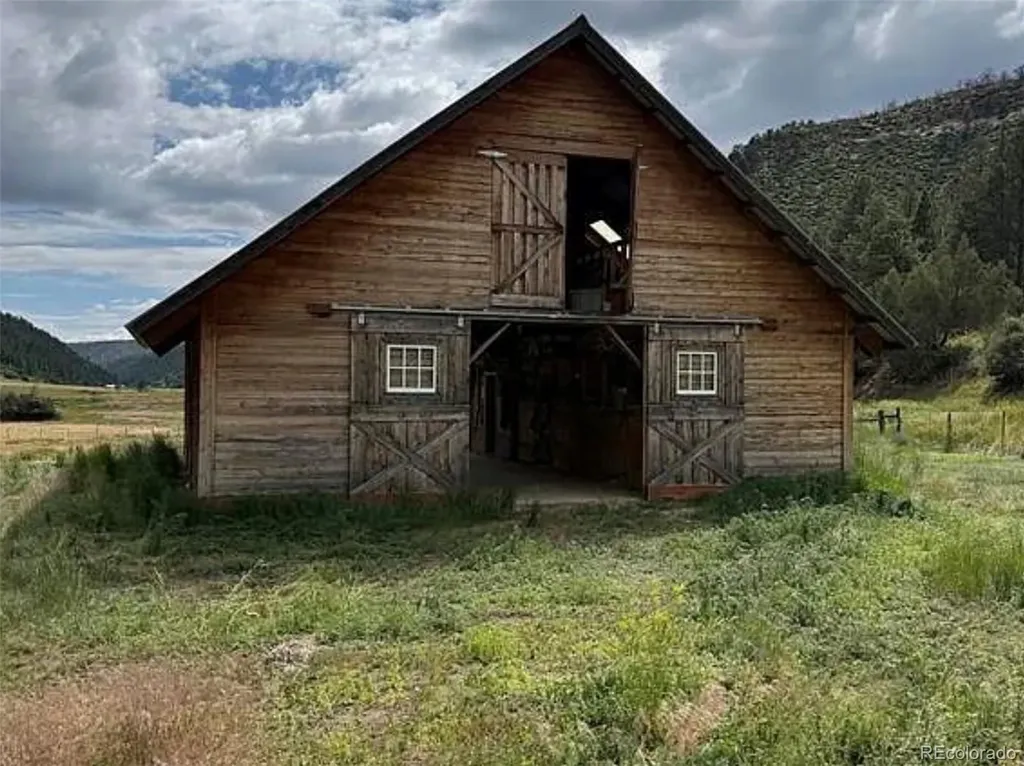 12799 Road 105 Mancos CO 81328