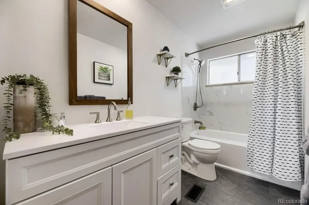 3326 S Verbena Court Denver CO 80231