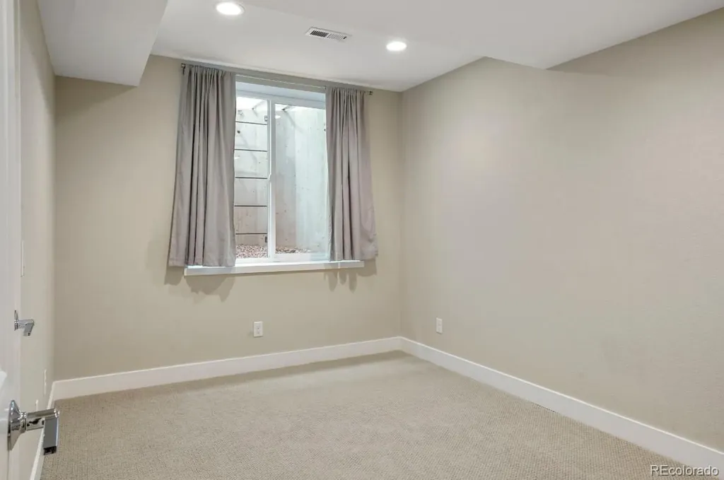 15525 W La Salle Avenue Lakewood CO 80228