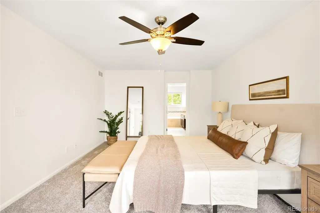 10063 Heywood Street Littleton CO 80130