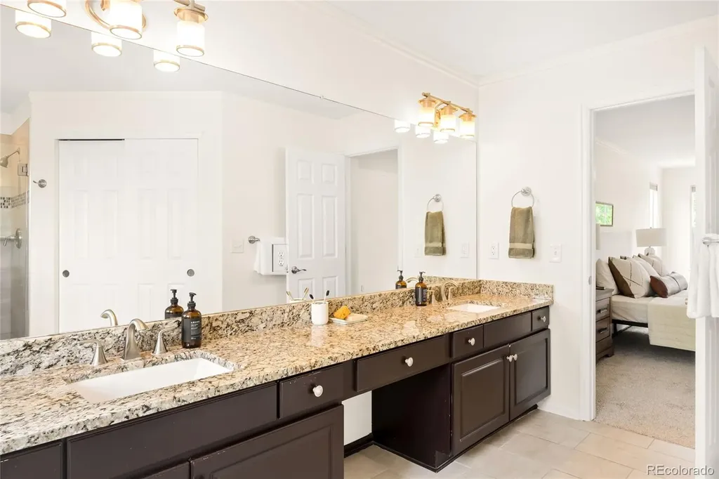 10063 Heywood Street Littleton CO 80130