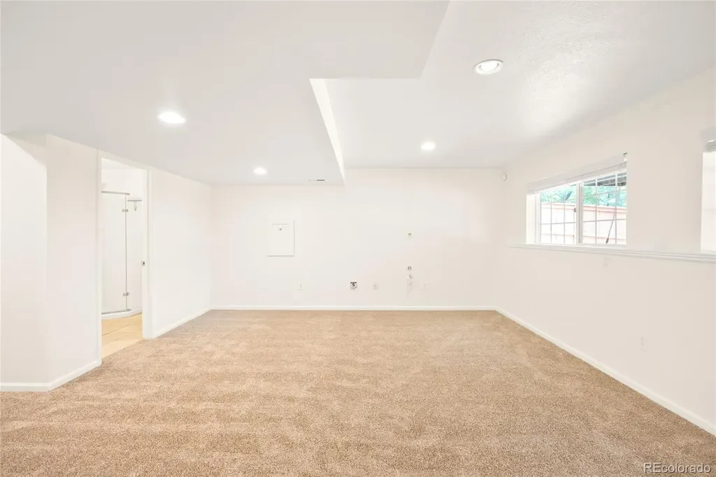 10063 Heywood Street Littleton CO 80130