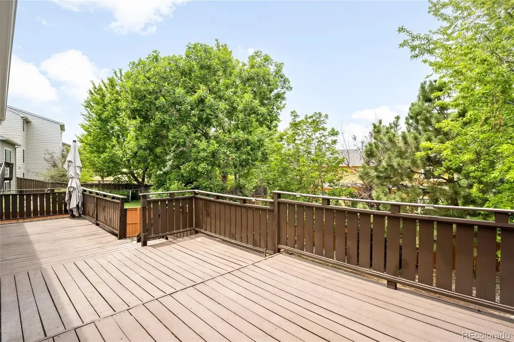 10063 Heywood Street Littleton CO 80130