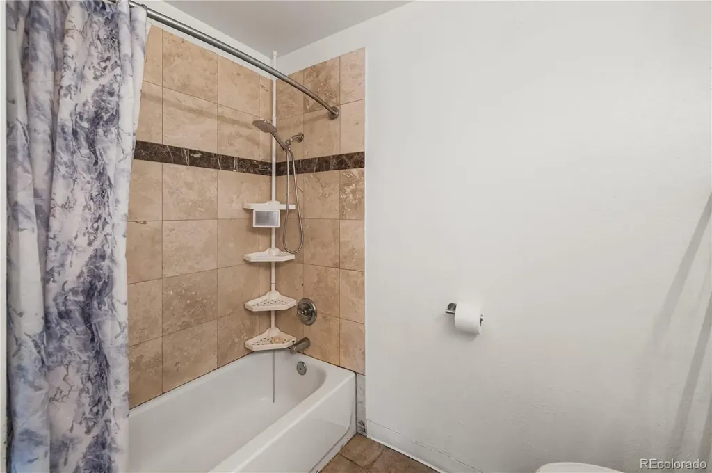 12445 E 6th Place Aurora CO 80011